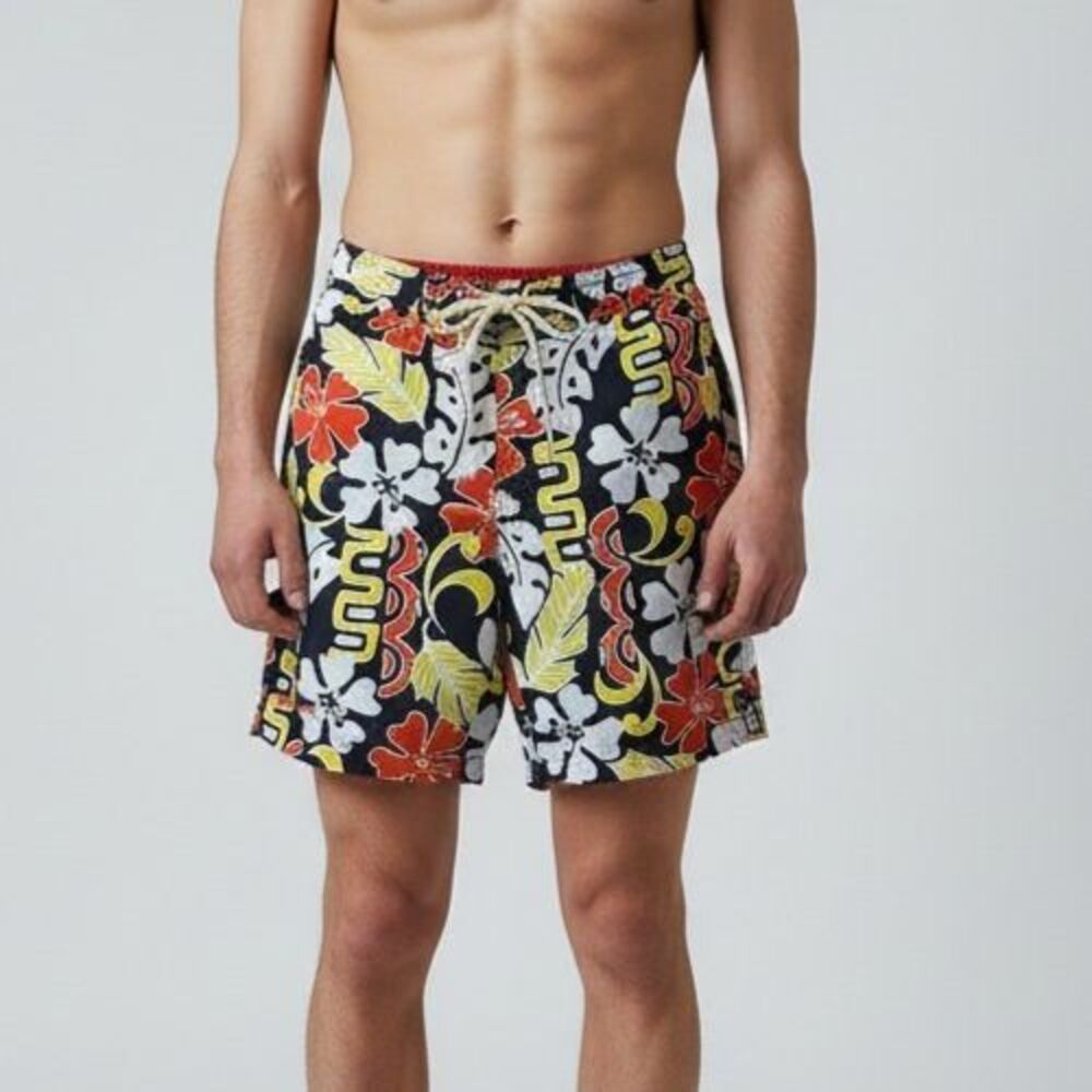 NEW Reyn Spooner Hawaiian Print Swim Trunks Men Size Small Fiji Pareau Tropical